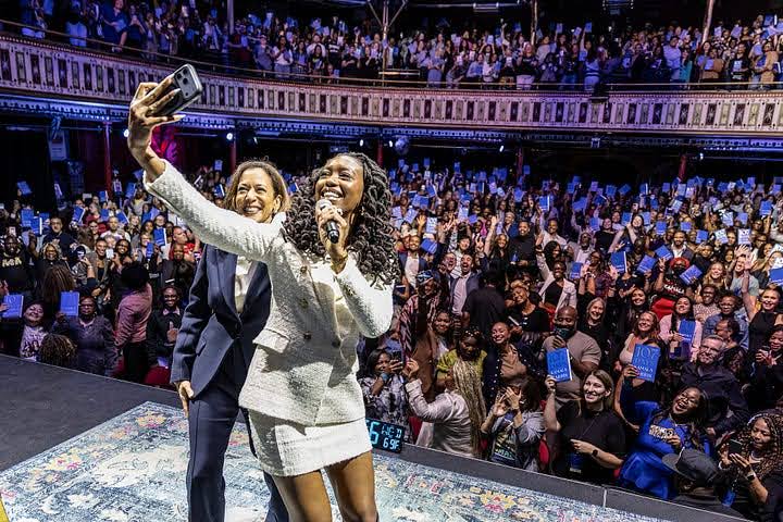 Kamala Harris and tour attendee